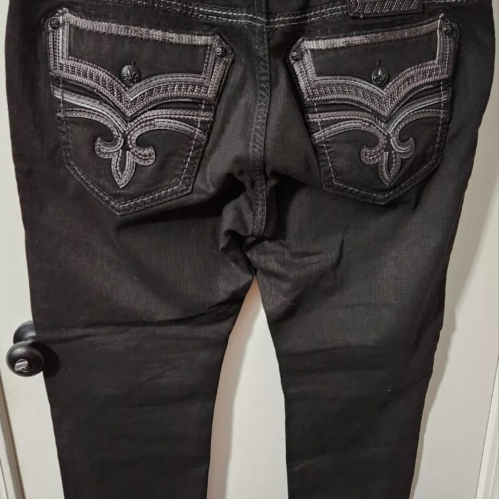 COLLECTORS EDITION!!!! NWOT ROCK REVIVAL JEANS - Picture 5 of 10
